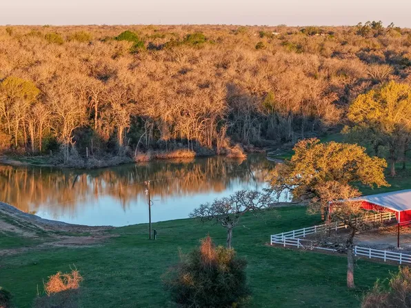 Jackrabbit Ln, Bryan, TX 77808