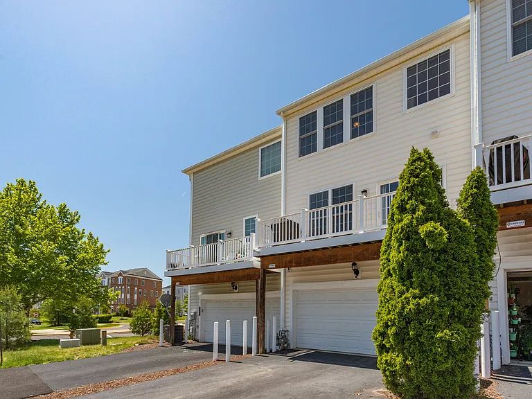 14633 Weeburn Way — Photo 45