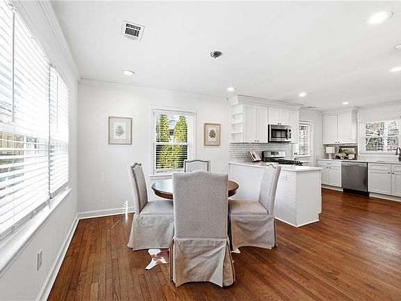 5th image of 2629 Henderson Rd