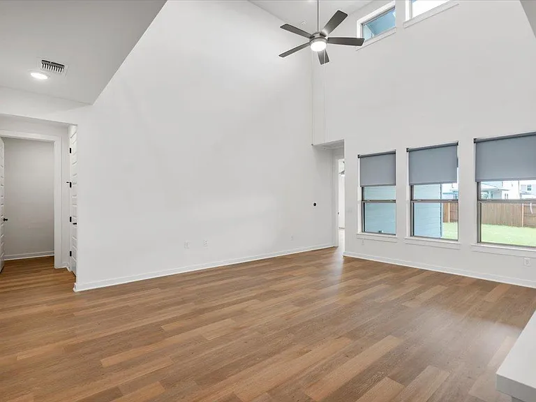 8320 Hubble Walk — Photo 5
