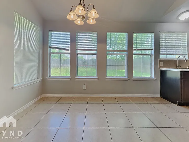19230 Cypress Canyon Dr — Photo 7