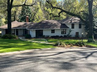 558 Washington Dr, Fairhope, AL 36532