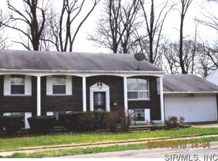 2825 Circle Dr, Alton, IL 62002