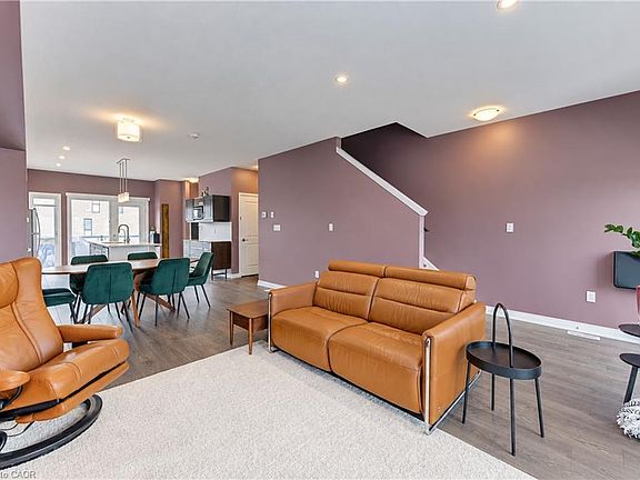 4th image of 15 Benninger Dr