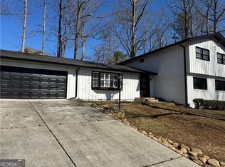 4832 Valley View Ct, Atlanta, GA 30338