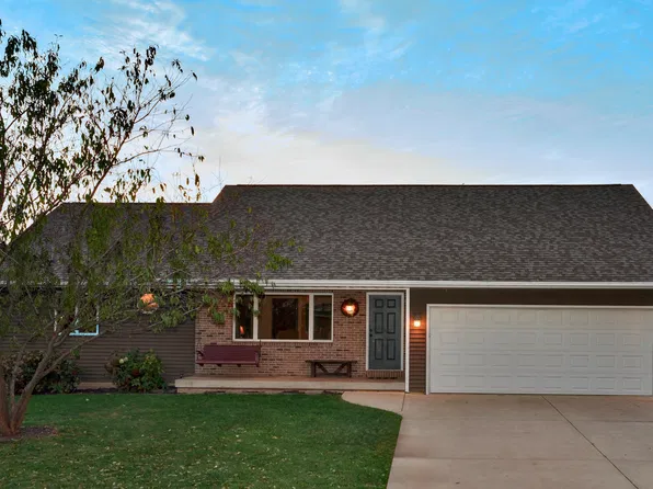101 Steffen Ct, Congerville, IL 61729
