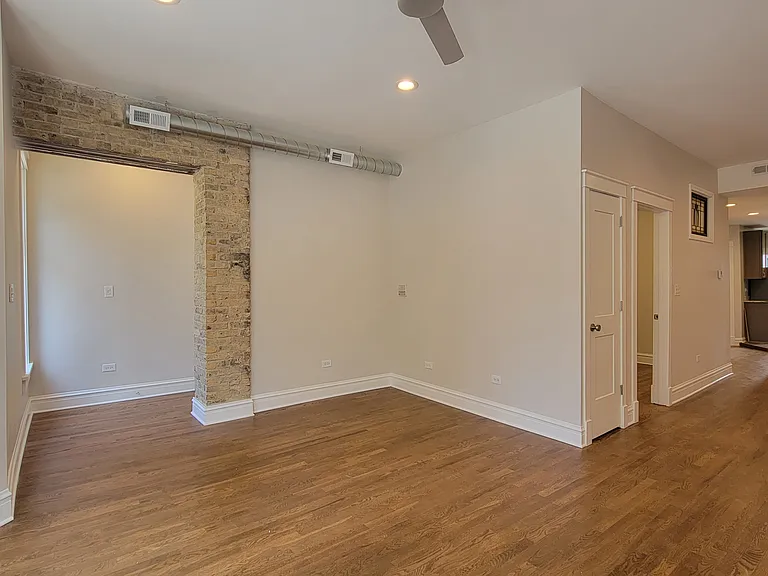 3535 N Sheffield Ave #2S — Photo 10