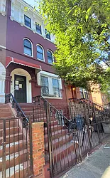 Rented by Rennit Inc.