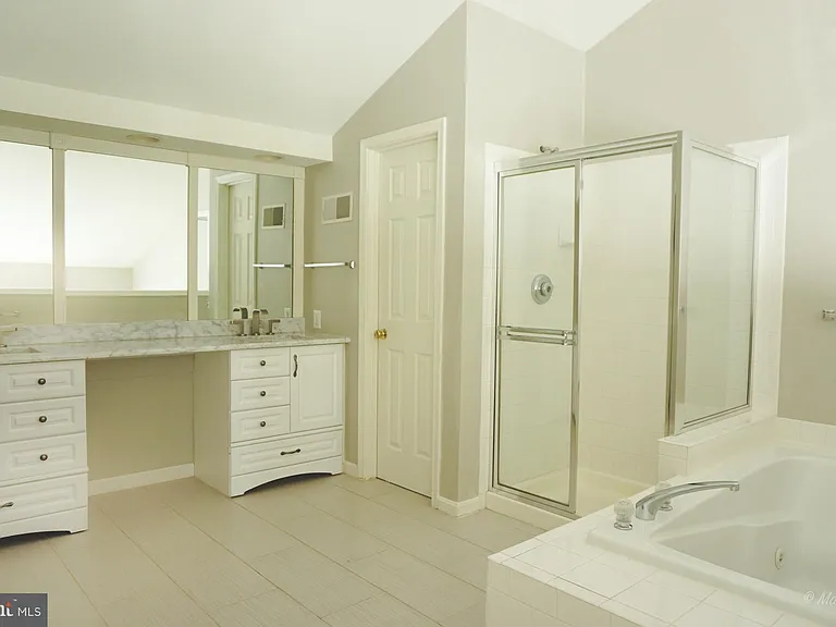 6004 Lincolnia Rd — Photo 16