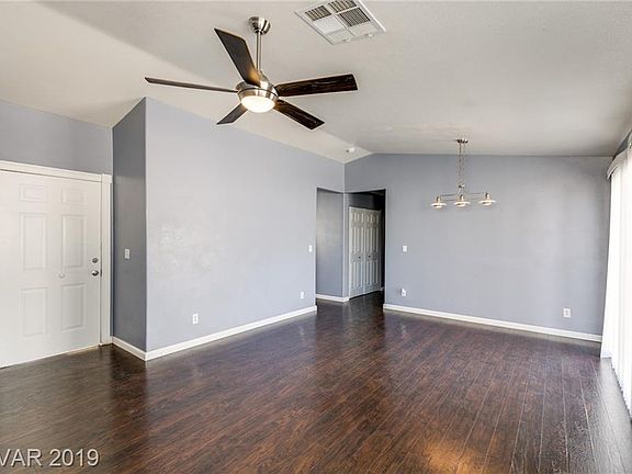 4th image of 2212 Fountain Valley Way