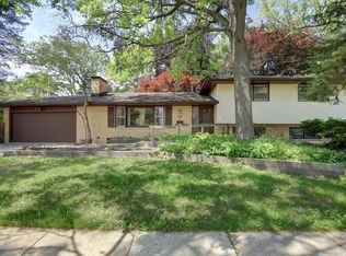 1002 E McHenry St, Urbana, IL