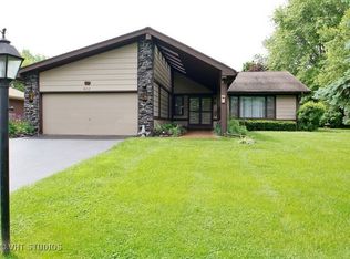 8717 Riley Rd, Wonder Lake, IL 60097