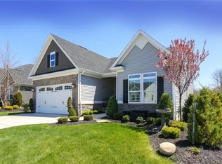 15 Sonnet Dr, Orchard Park, NY 14127