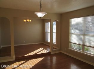 820 Turner Dr NE, Albuquerque, NM 87123