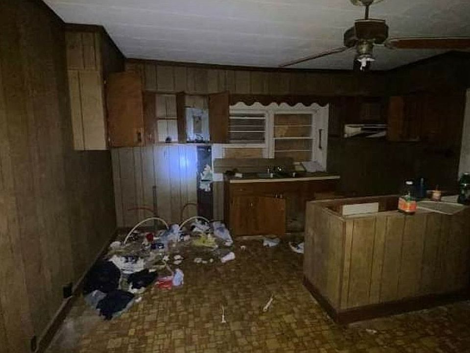 2nd image of 130 Rogosin St