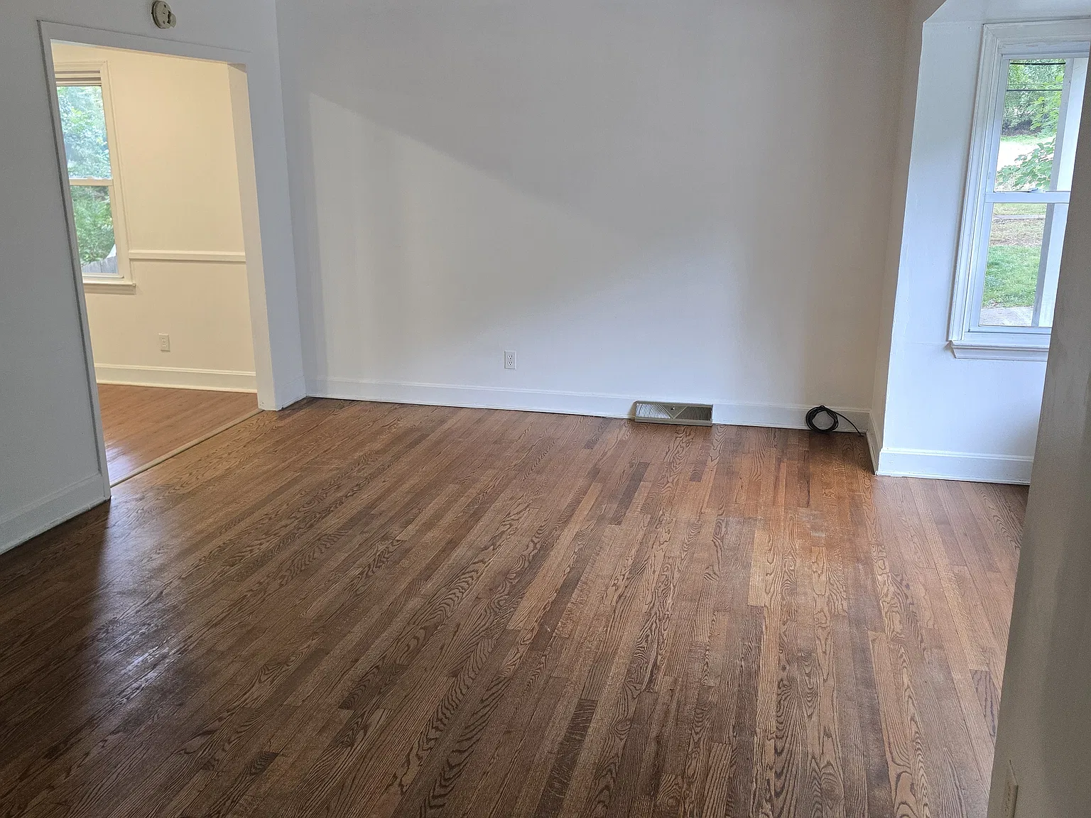 4 bed, 1750 sqft, $2,300 — Photo 3