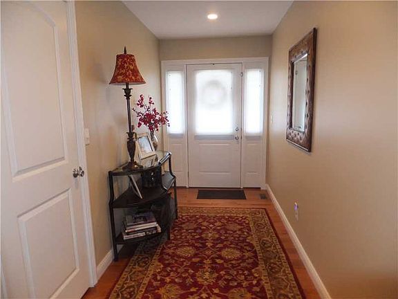 2nd image of 1502 S Mill Crossing Dr