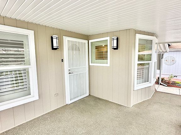 4th image of 8975 Lawrence Welk Dr Space 183