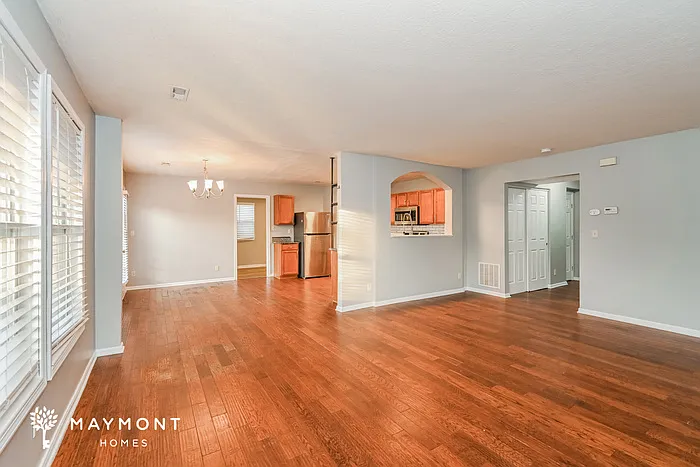 4 bed, 2.5 bath, 2493 sqft, $2,545 — Photo 2
