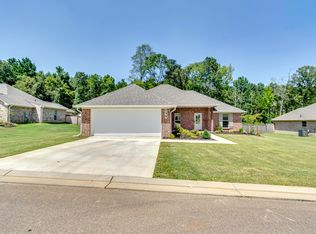 538 Patrick Farms Dr, Pearl, MS 39208