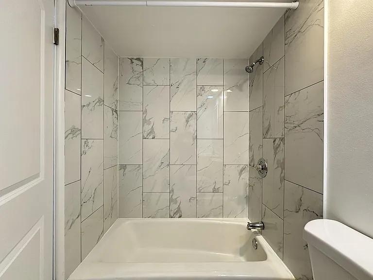 6830 N Sheridan Rd #264 — Photo 19