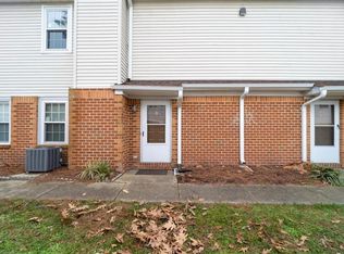 207 Quarter Trl APT A, Newport News, VA 23608