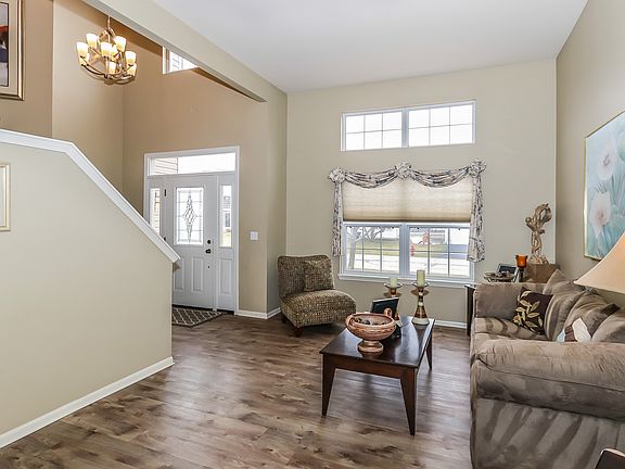 3rd image of 4300 Barharbor Dr
