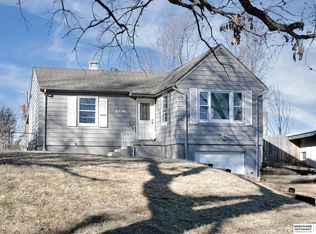 6556 N 34th St, Omaha, NE 68112