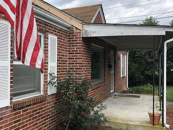2nd image of 202 Arnold Ave