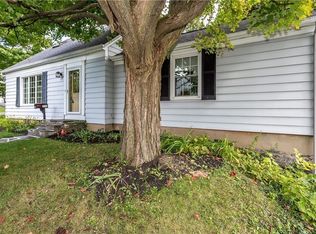 200 Fairhurst Ave, Manlius, NY 13104