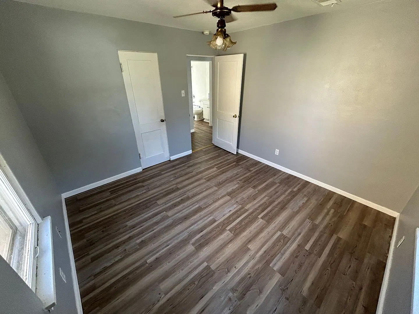 For Lease — Photo 4
