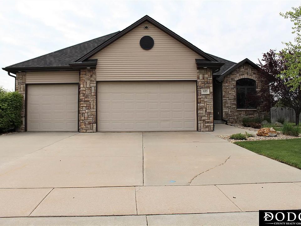 1st image of 1125 Applewood Dr