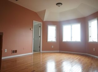 105 Jerome Rd, Staten Island, NY 10305