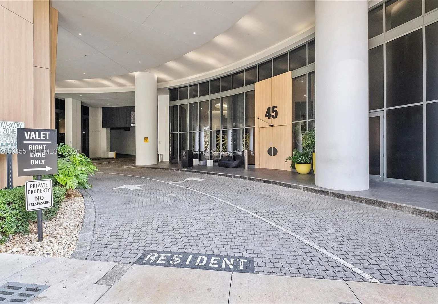Brickell Heights East Con — Photo 2