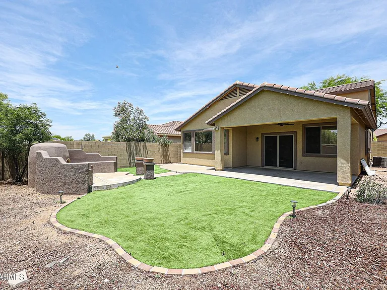 39768 N High Noon Way — Photo 31