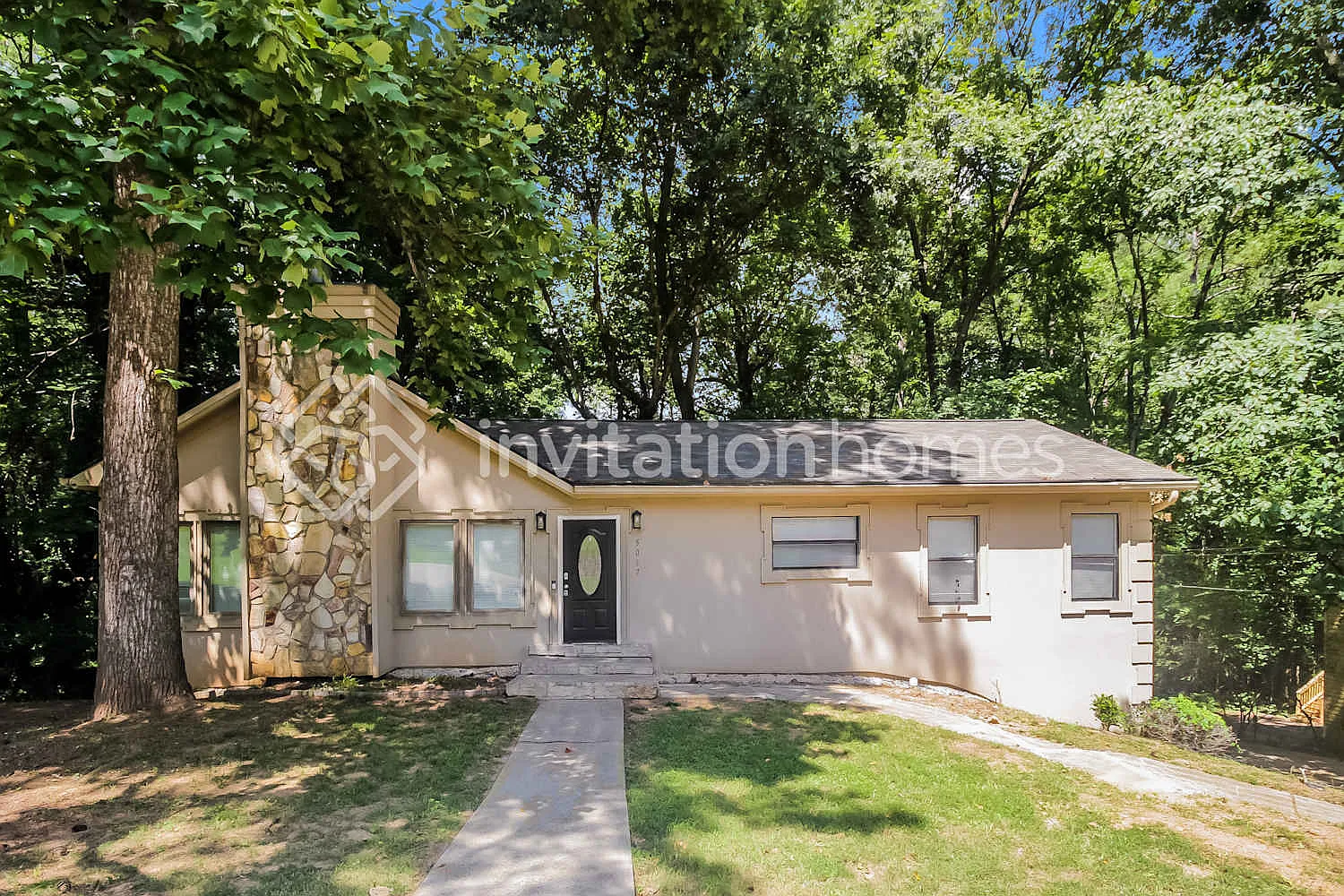 5067 Cavalier Dr SE Mableton, GA 30126 — Photo 1