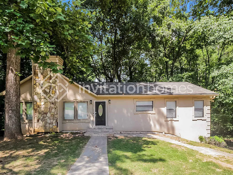 5067 Cavalier Dr SE