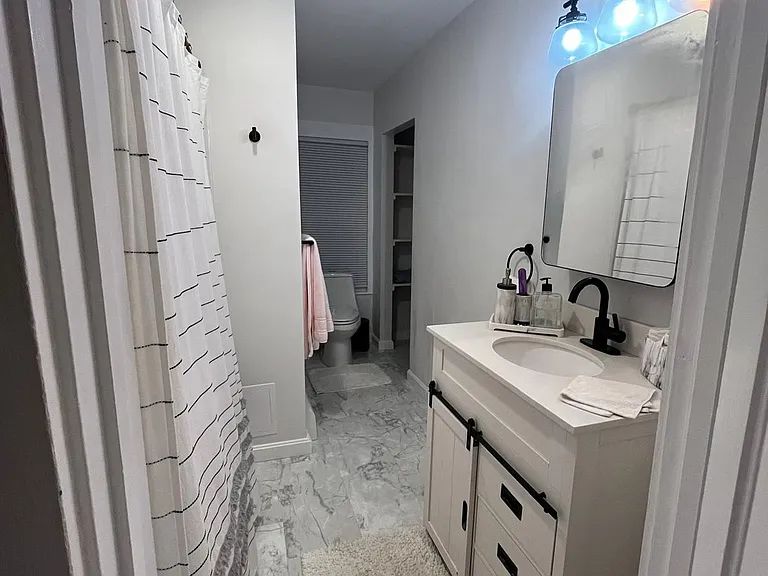 135-137 Central St #137A — Photo 1