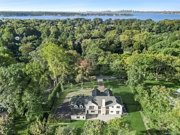 25 W Creek Farms, Sands Point, NY 11050