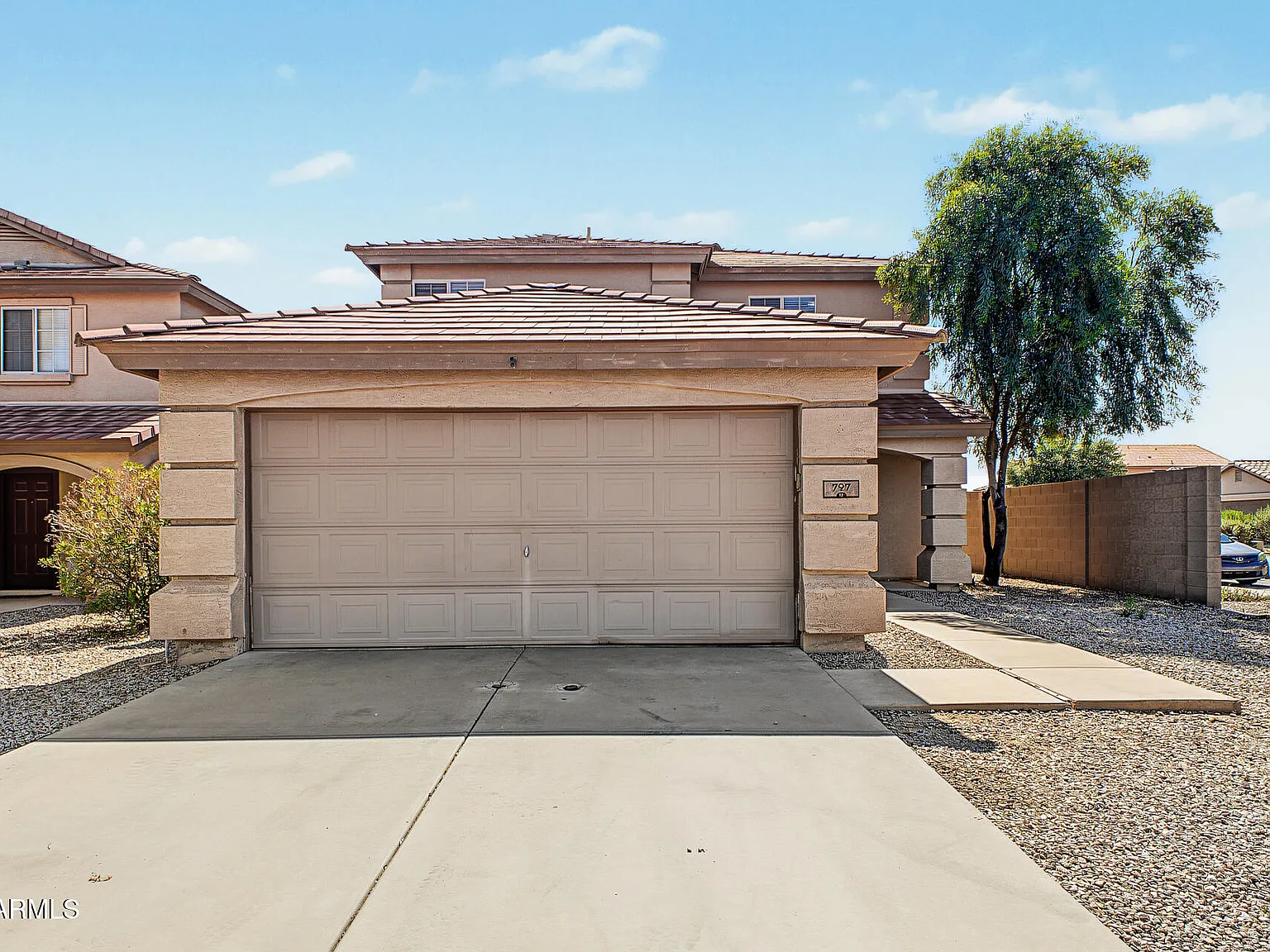4 bed, 2.0 bath, 1909 sqft, $1,875 — Photo 2
