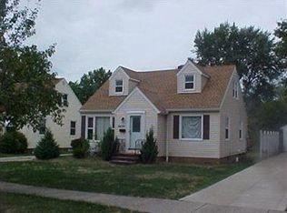 24301 Hartland Rd, Euclid, OH 44123