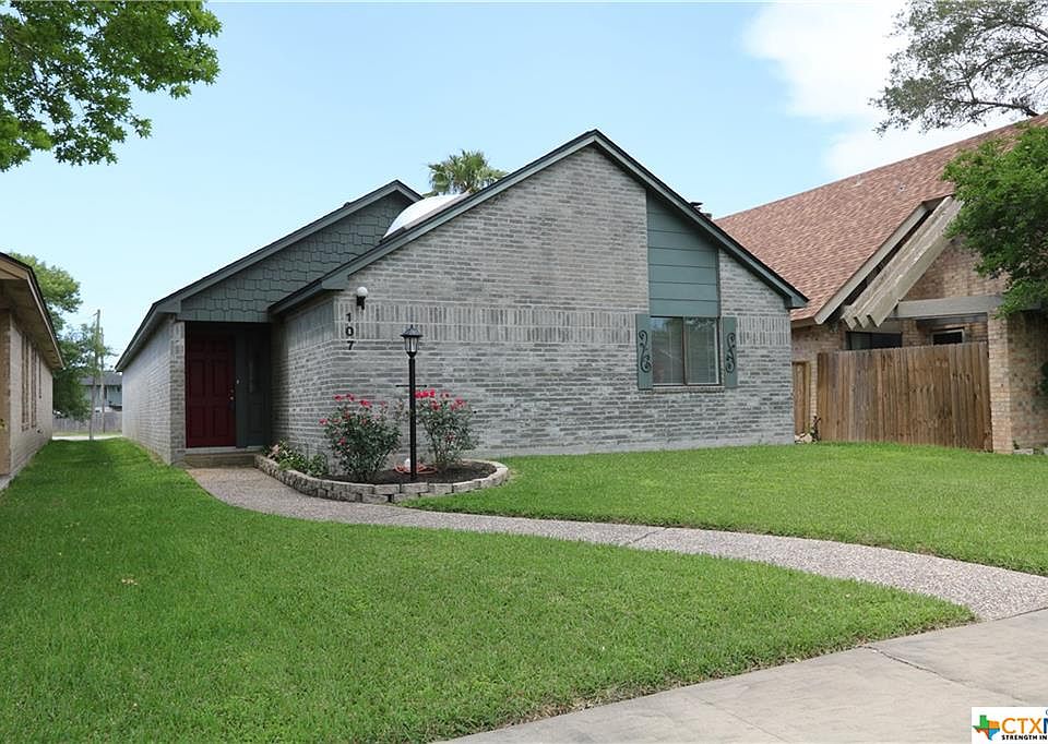 1st image of 107 Stonewood Pl