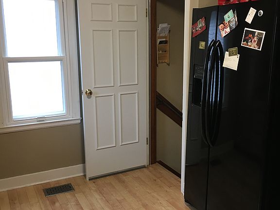 4th image of 2347 Dorma Ave