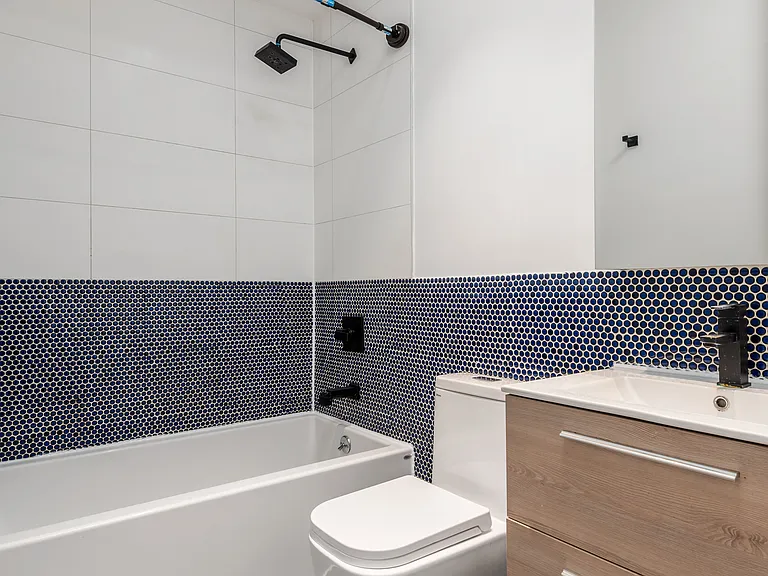 163 Graham Ave #3A — Photo 6