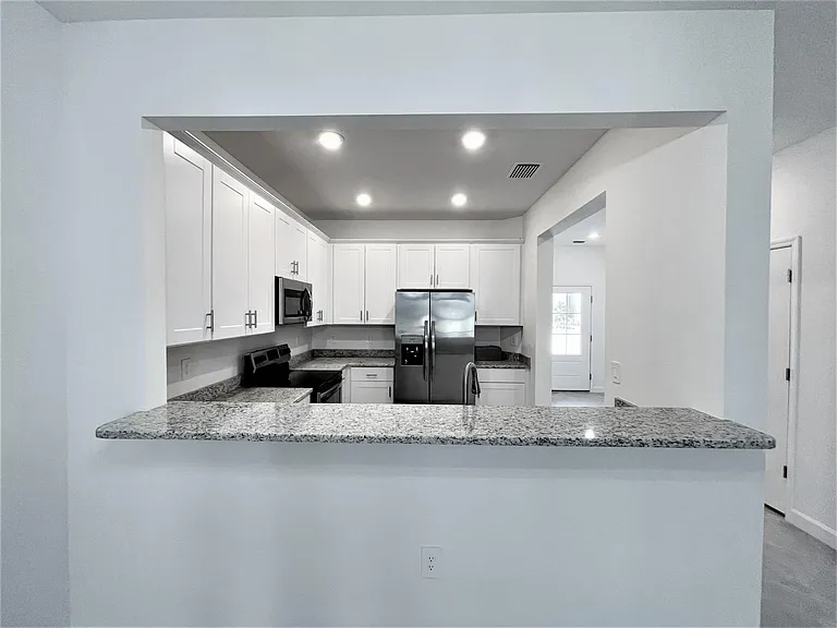 14243 Pine Lodge Ln — Photo 4