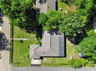 1843 Montgomery St, Mandeville, LA 70448