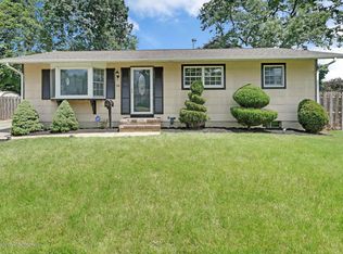 30 Oregon Ave, Jackson, NJ 08527