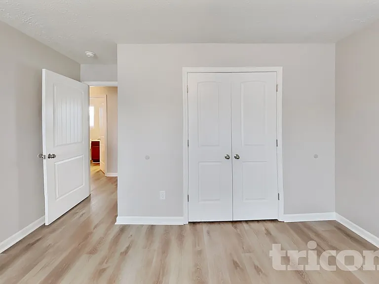 1107 Selous Dr — Photo 16