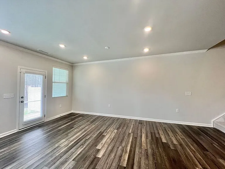 208 Garden Vine Trl — Photo 6