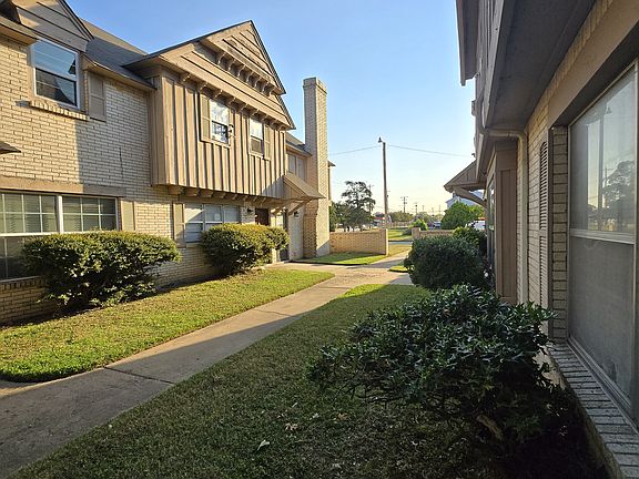 4th image of 6108 S Madison Pl APT A